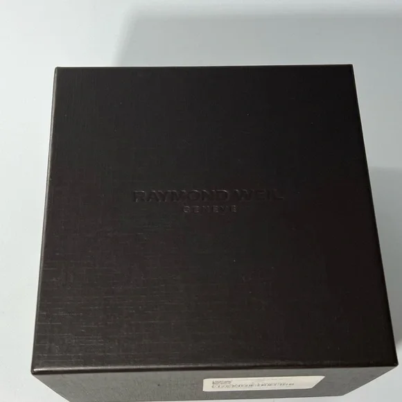 Raymond Weil Diamond Dial Noemia 27mm Watch-Brand New! 5127-ST-00985/MSRP $1275 - Picture 6 of 11